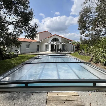 Les Sables Avec Piscine Privative * Château-dʼOlonne